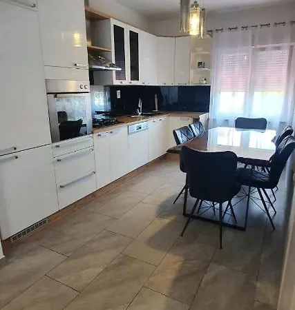 Melody Apartment *